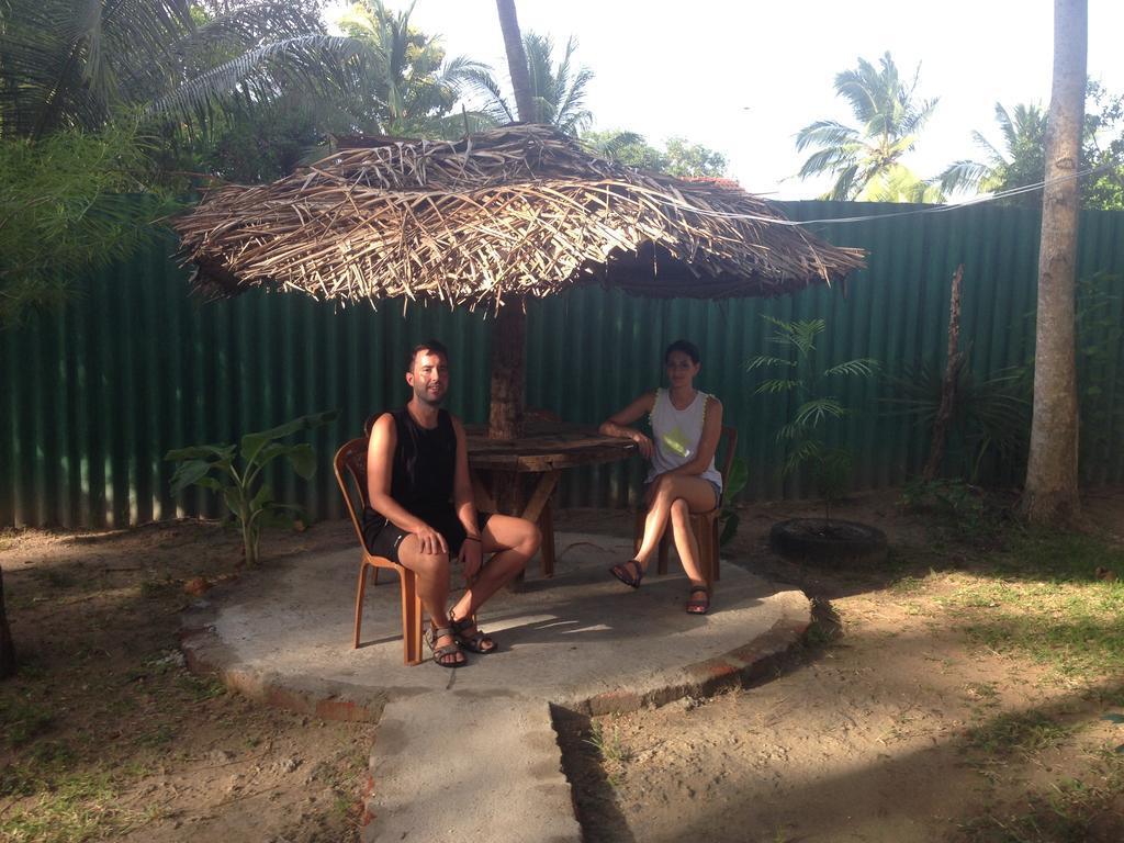 Coconut Park Bed & Breakfast Anuradhapura Ngoại thất bức ảnh
