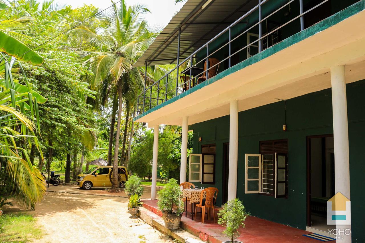 Coconut Park Bed & Breakfast Anuradhapura Ngoại thất bức ảnh
