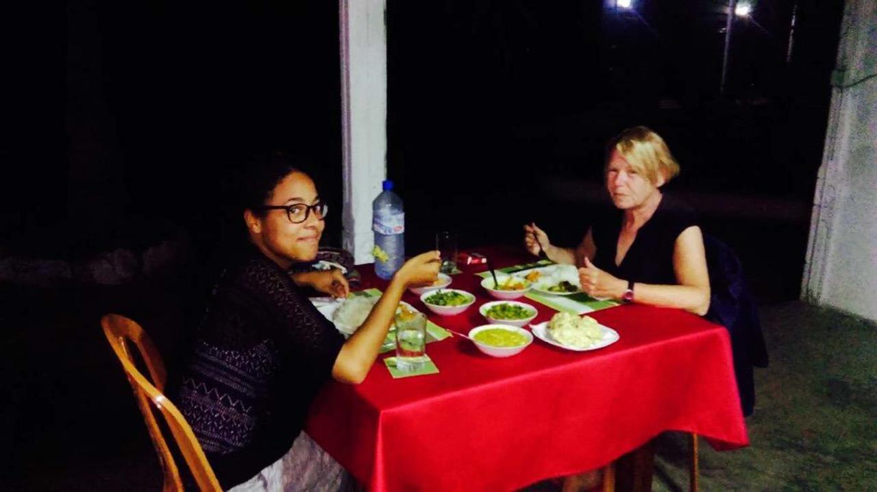 Coconut Park Bed & Breakfast Anuradhapura Ngoại thất bức ảnh